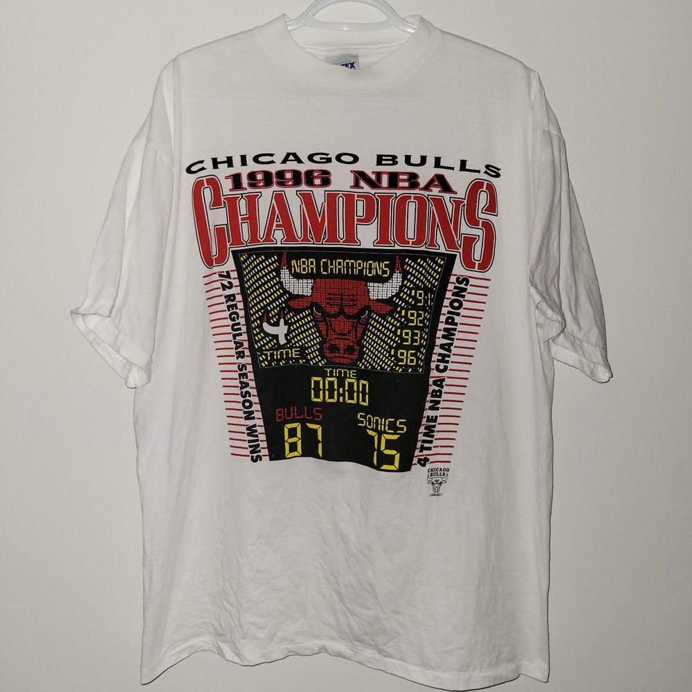 Vintage 90s Tultex Chicago‎ Bulls 1996 NBA Champions T-Shirt Size XL Scoreboard